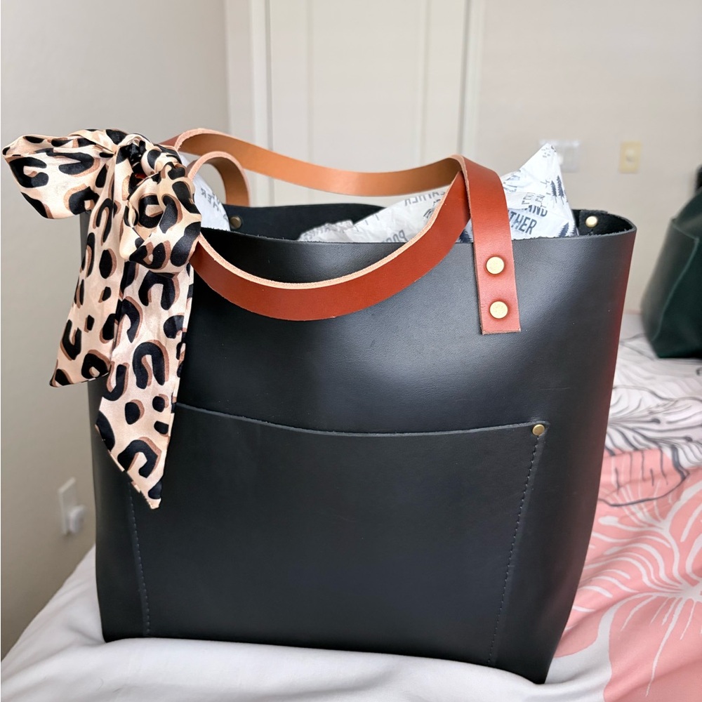 Portland Leather Black Tote with Leopard Scarf